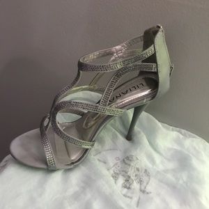 Liliana silver metallic heels